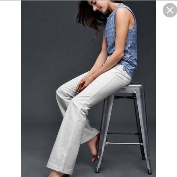 GAP Pants - NWT GAP Cotton Flared/ Boot Cut Pants: Size 8R